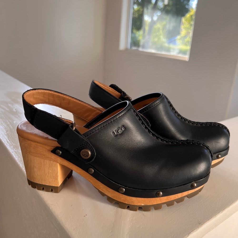 New Ugg clogs